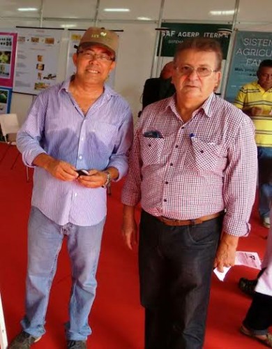  Presidente da Faema, Raimundo Coelho visita Agritec acompanhado por produtor rural da Baixada.