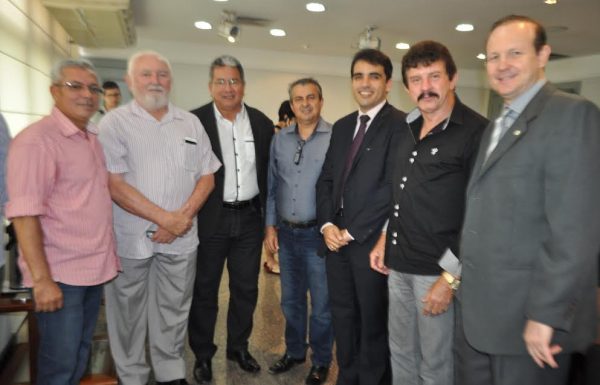 Equipe do Sistema Faema/Senar com o presidente da Age, Sebastião Anchieta e secretário da Sagrima, Márcio Honaiser.