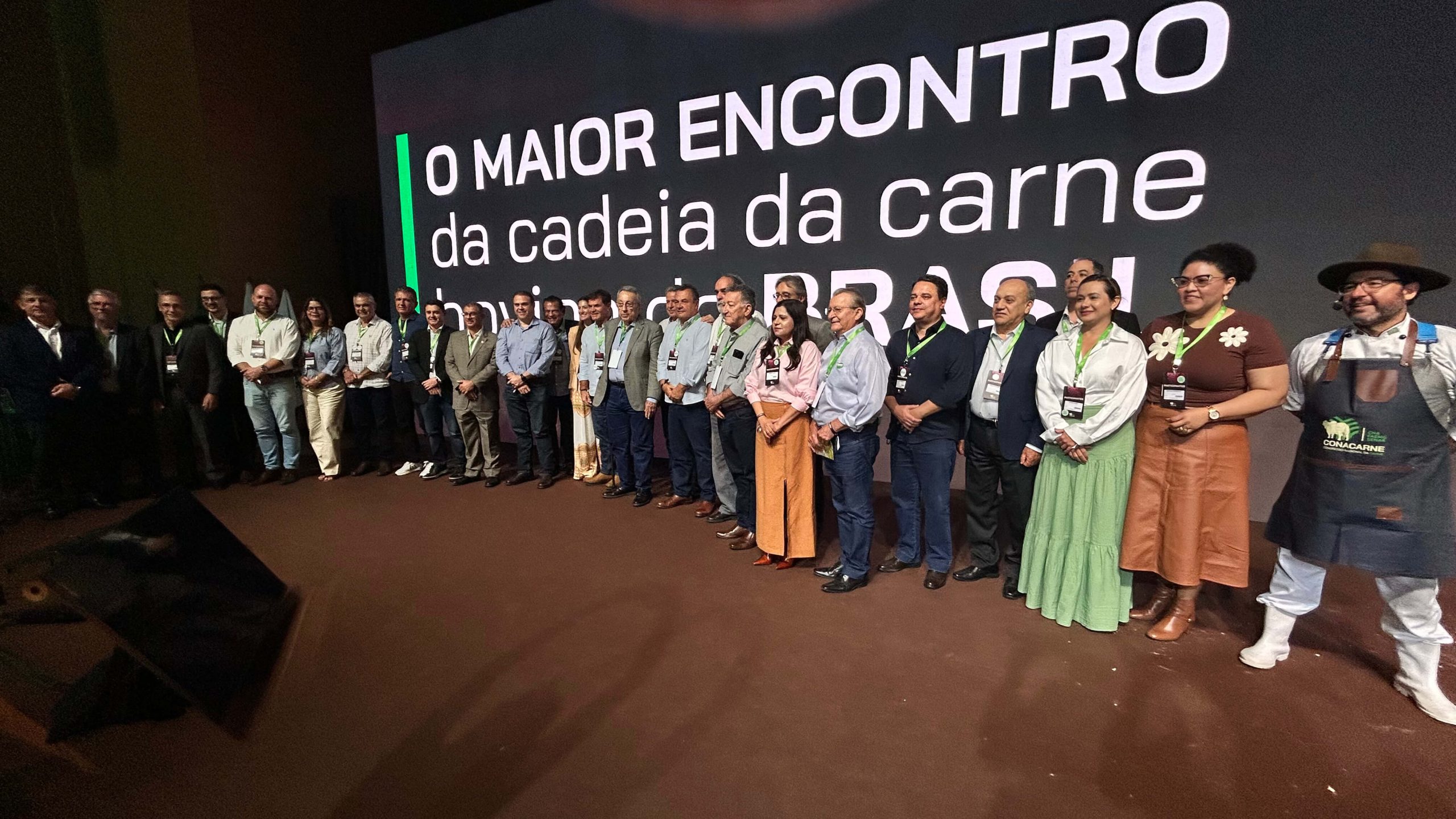 lideranças, especialistas e convidados no final do Conacarne.