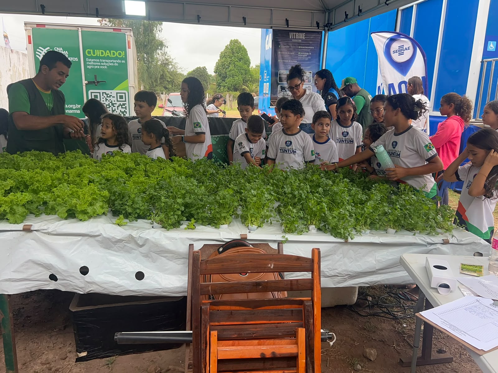 Vitrines tecnologicas durante o AgroTuntum foram atrações garantidas.